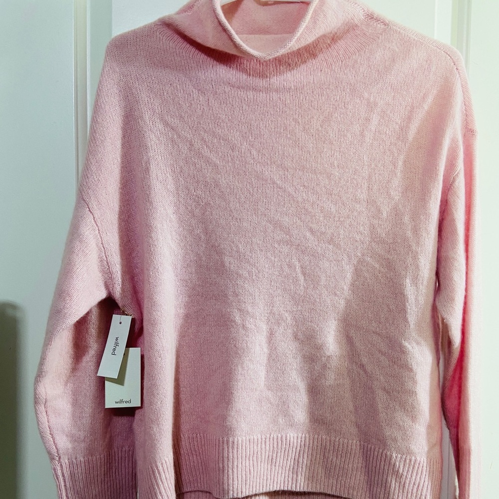 NWT Aritzia Wilfred Cyprie Cashmere Mock neck sweater Medium Crystal Pink